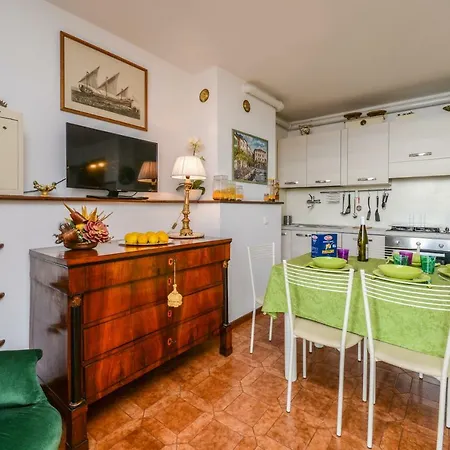 Ex Dimora Di Lawrence Apartment Gargnano Exterior photo