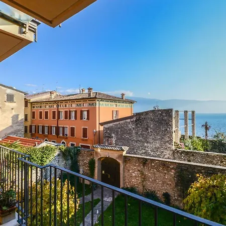 Ex Dimora Di Lawrence Apartment Gargnano Exterior photo